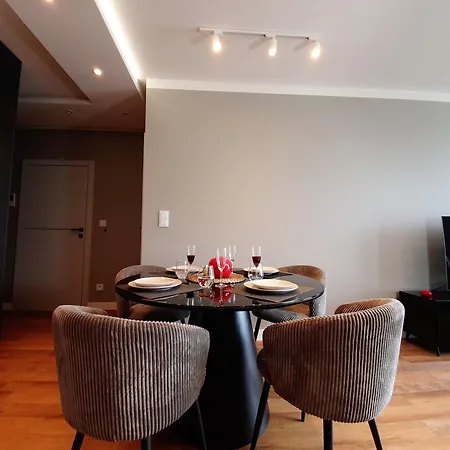 Jm Prestige - Quorum 16th Floor Apartment
